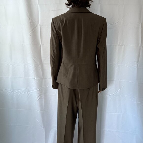 Jones NY Brown blend 2-piece Pant Suit.  Size 10 Jacket. Size 12 Pants. - Picture 5 of 12